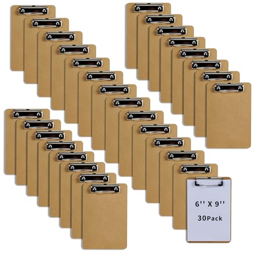 Binditek Paquete de 30 mini portapapeles, tablero rígido de madera ecológico con clip de perfil bajo, portapapeles pequeños de 6 x 9 pulgadas para el hogar, oficina, suministros de aula escolar, color