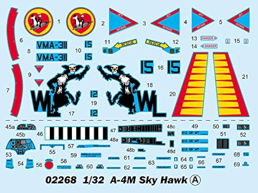 Amazon.com: Trumpeter 1/32 A4M Skyhawk Carrier Launched