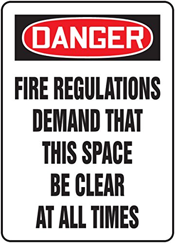 Panneau danger fire regulations pour libérer les accès dans vos ateliers de production
