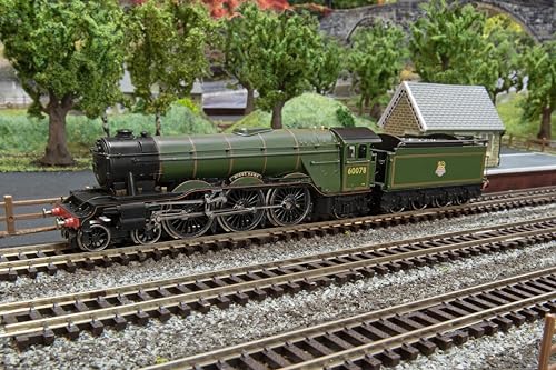 Hornby TT:120 Model Railway TT3005M BR Class A3 4-6-2 60078 'Night Hawk' - Era 4 Locomotives, Green - Image 4