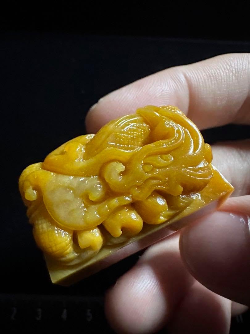 126 寿山石　 田黄　龍　印材　書道　印鑑　落款　関防　引首　雅号　11 126 寿山石 田黄 龍 印材 書道 印鑑 落款 関防 引首 雅号 11 126