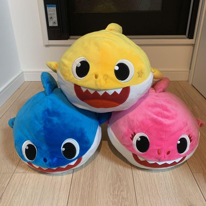 Amazon.co.jp: ベイビーシャーク 家族 pingfong ぬいぐるみ
