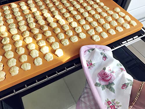 Cahuna Silikon Backmatte für Hundekekse mit Mini Pfote - Backform für Hundeleckerli BPA frei und mit Rand - Wiederverwendbare Backunterlage für den Backofen
