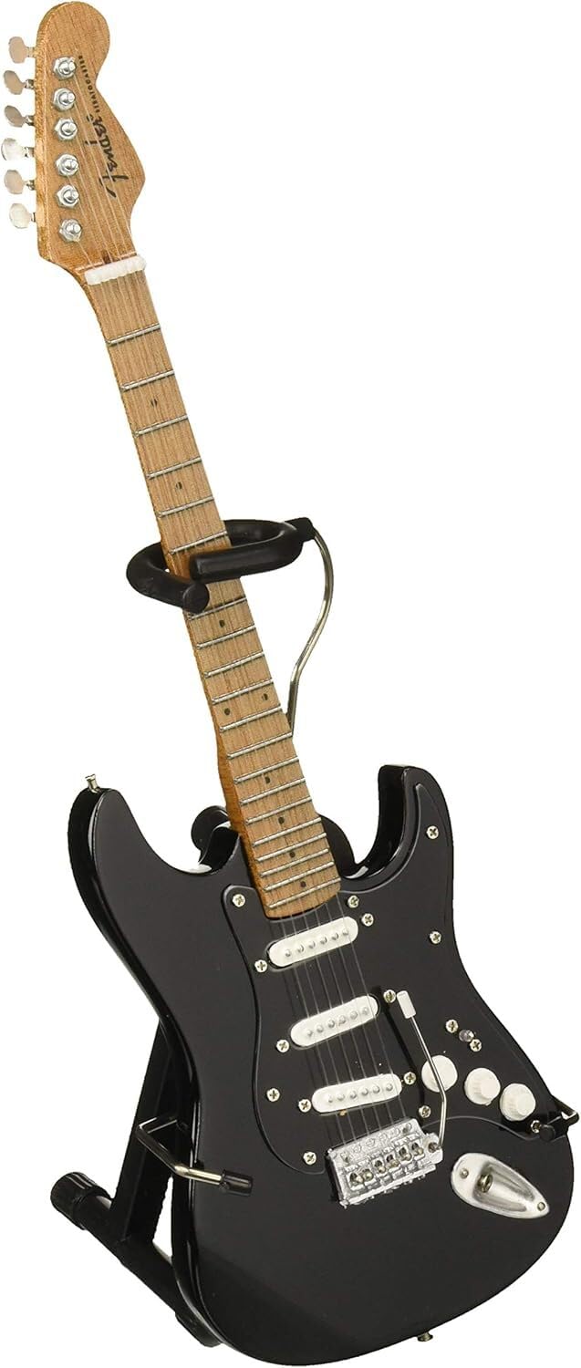Amazon.com: Axe Heaven FS-009 Licensed Fender Stratocaster Black
