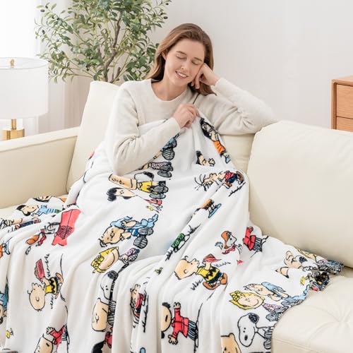 Image of Berkshire VelvetLoft Peanuts Snoopy Cute Character Plush Throw Blanket, Peanuts Gang, Throw (55 inch x 70 inch)