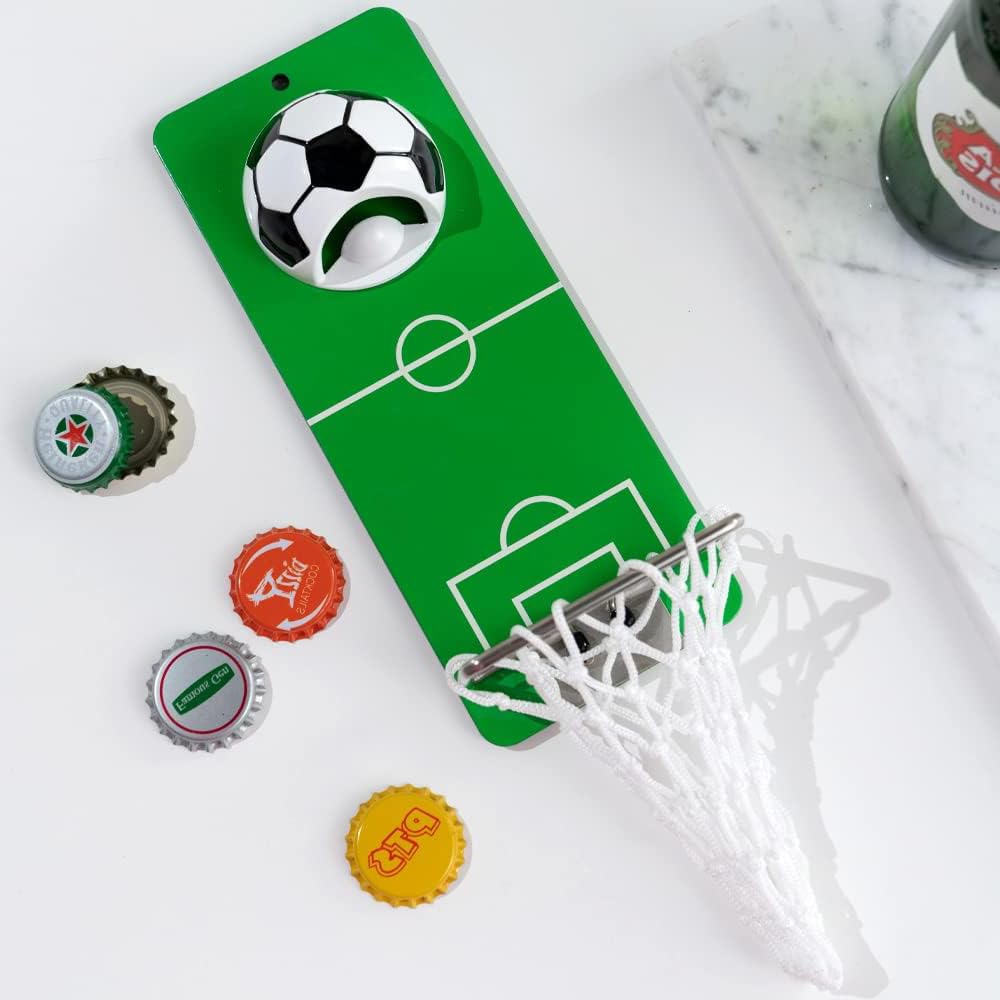 Sarini Apribottiglie Magnetico con Raccoglitore, apribottiglie in Metallo da Parete per Calcio, novità Idee Regalo per Birra per Uomini papà Marito Lui, Perfetto per Accessori Bar di casa, Pub