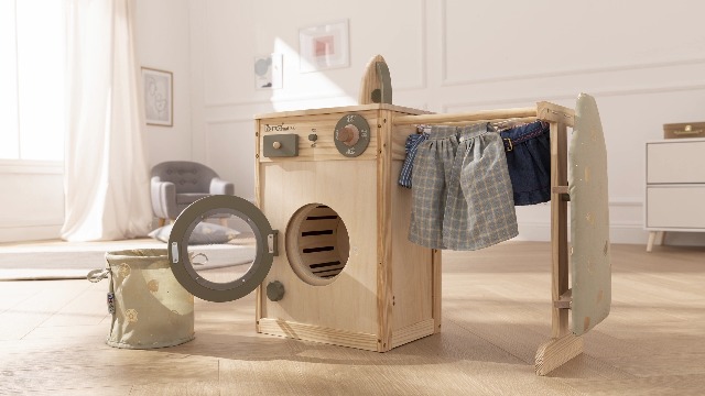 Howa 4894 Kit Accessoires Machine à Laver Enfant 10 Pièces - Jouet En Bois Pour Linge De Poupée