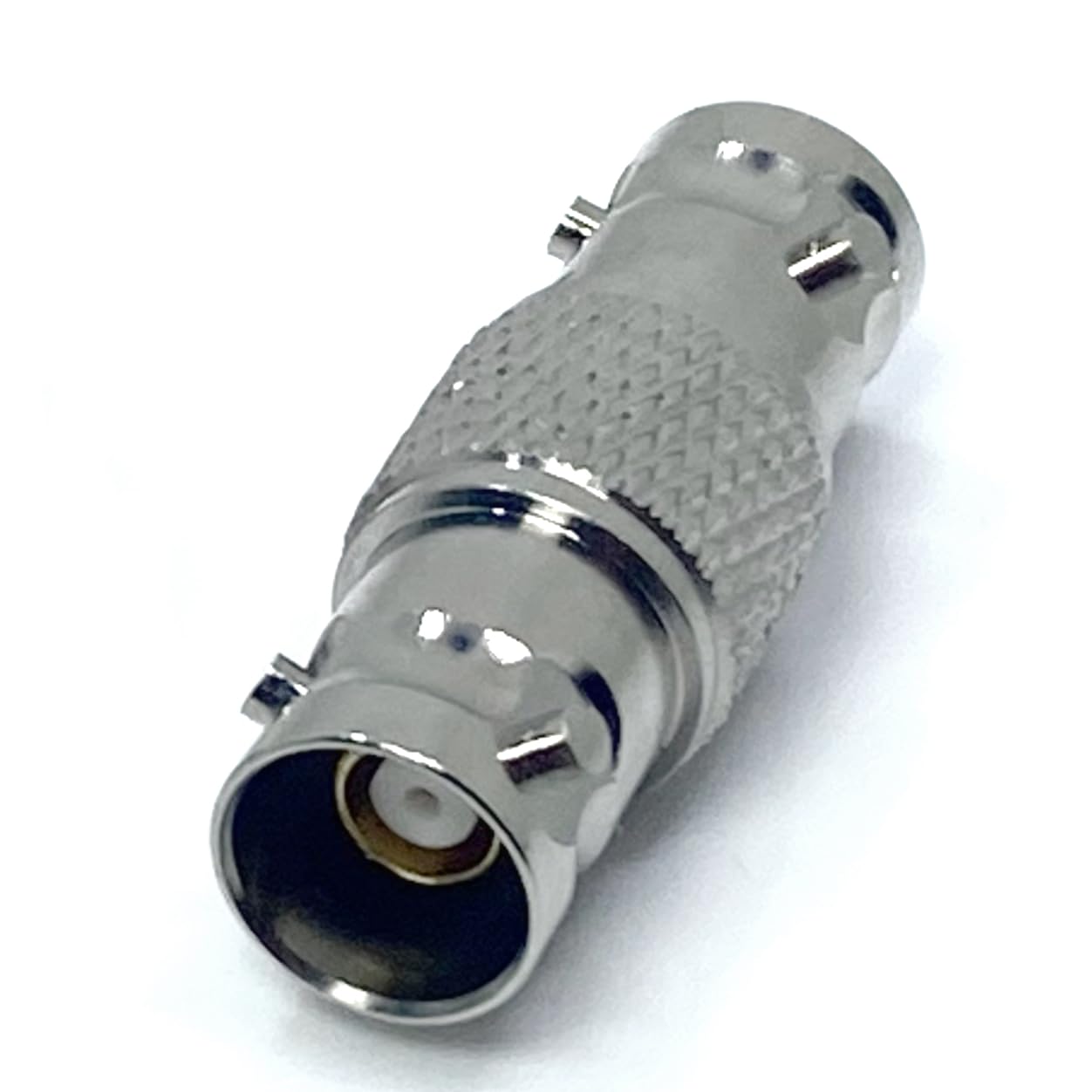 WORLDPEAK RF Adapters - Between Series 3-Lug Female Triax to BNC Female  Adapter (237-TRX-BAR) : Amazon.ca: Electronics