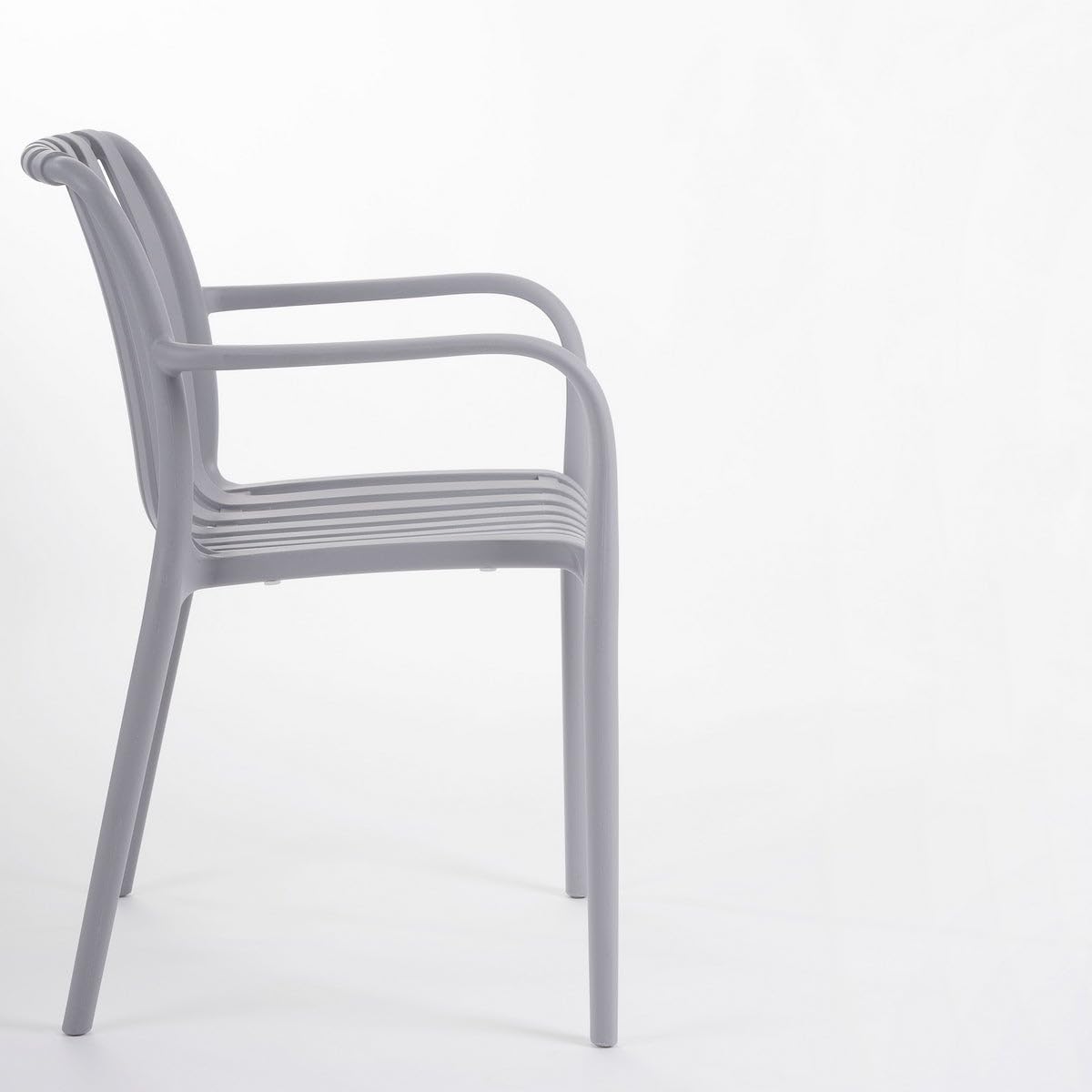 LOLAhome Silla de jardín Deba Gris, 58x56x81cm, con Brazos, ergonómica y apilable, certificación UV, de Polipropileno Resistente y Ligero - Colección Deba