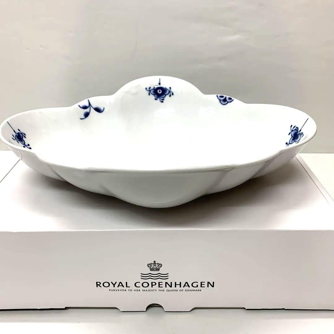Amazon.co.jp: 箱入りロイヤルコペンハーゲン ブルーパルメッテ