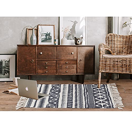 2'X3' Black And White Kitchen Rug,Small Bohemian Farmhouse Geometric Hand Woven Cotton Throw Rugs For Front Door ,Living Room, Bedroom,Doorway, Entryway,Laundry Room #TOP4