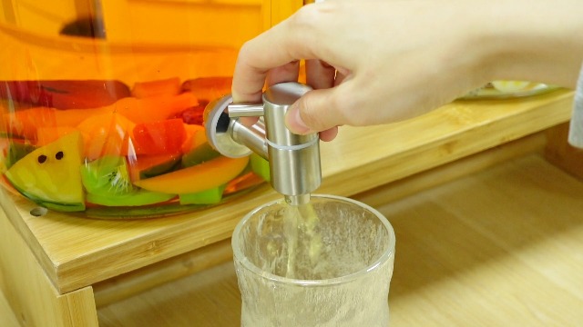 Amazon.com | Honeydak 2 Pack 2.5 Gallon Glass Drink Dispenser with