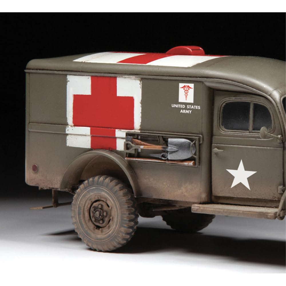 Voiture Ambulance Kombi VEB Plasticart - Vintage avec boîte