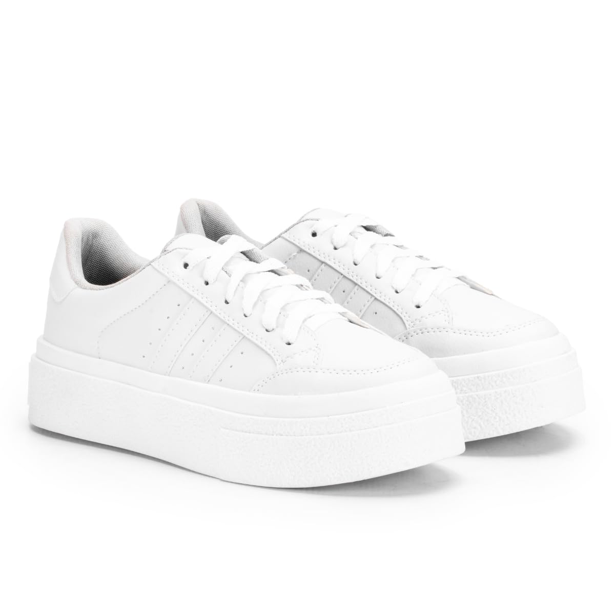 Tenis Feminino Sapatenis Sola Alta Listras Casual Original em promoção! Veja a oferta e mais achadinhos de Tênis 2 Hoje é o melhor dia para comprar Tenis Feminino Sapatenis Sola Alta Listras Casual Original com aquele preço maroto! Promoção! Aproveite a oferta! 2