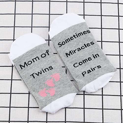 MBMSO 2 Pairs Twin Mom Socks Mom of Twins Gift for Mom Expecting Twins Gifts4