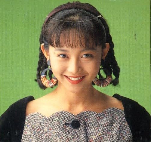 Amazon.co.jp: 浅香唯 TRUE LOVE 8cm CDシングル 半折れ品 : Toys & Games