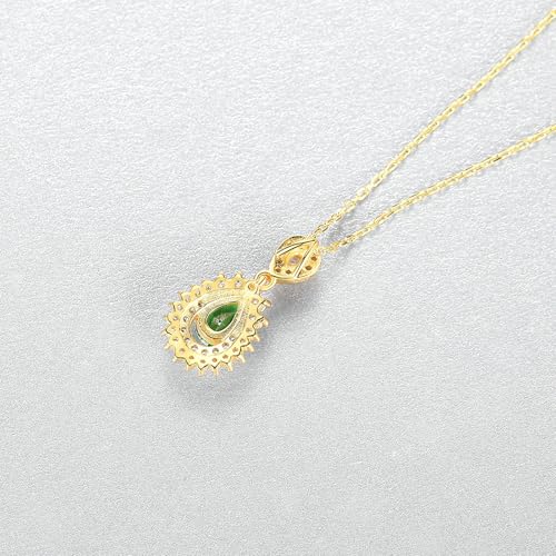 Collier pendentif vert en argent pour illuminer vos tenues chic