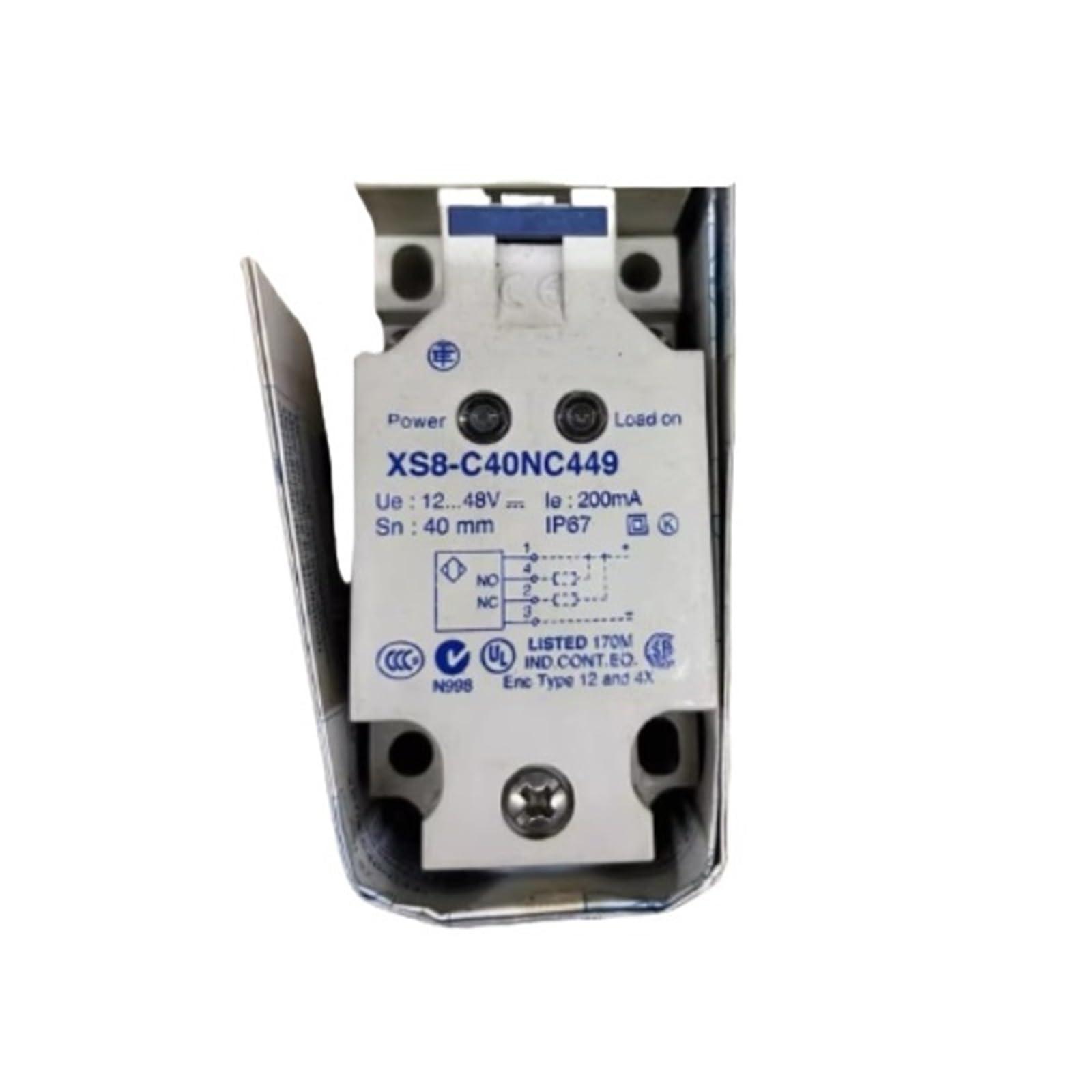 Détecteur de proximité XS8-C40PC449 pour sécuriser vos convoyeurs