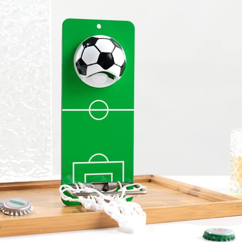 Sarini Apribottiglie Magnetico con Raccoglitore, apribottiglie in Metallo da Parete per Calcio, novità Idee Regalo per Birra per Uomini papà Marito Lui, Perfetto per Accessori Bar di casa, Pub