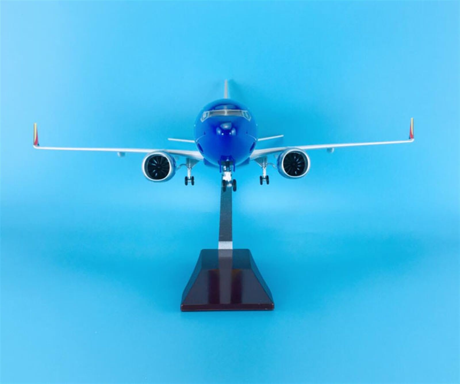 Skopiuj model samolotu 1:85 47cm z kołami i oświetleniem LED samoloty samolotowe dla Boeinga B737-800 kolekcja modeli samolotów południowo-zachodnich