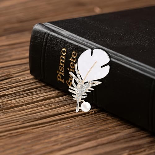Image of Gold Crystal Shell Flower Brooch Pins for Women Elegant Pearl Rhinestone Floral Brooches Pin Fashion Jewelry for Party Dance Wedding Banquet Brooch for Women Girl Gift