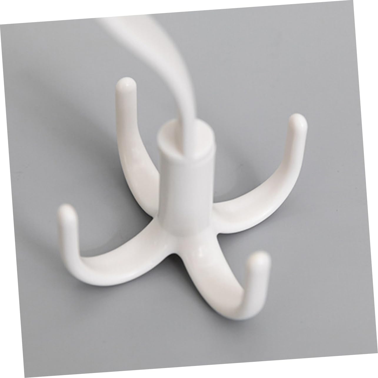 OUNONA 3pcs Rotating Hooks Organizer for Closet Multifunctional Hanger for Ties Scarves Belts and Shoes Creative White Design for Efficient Storage