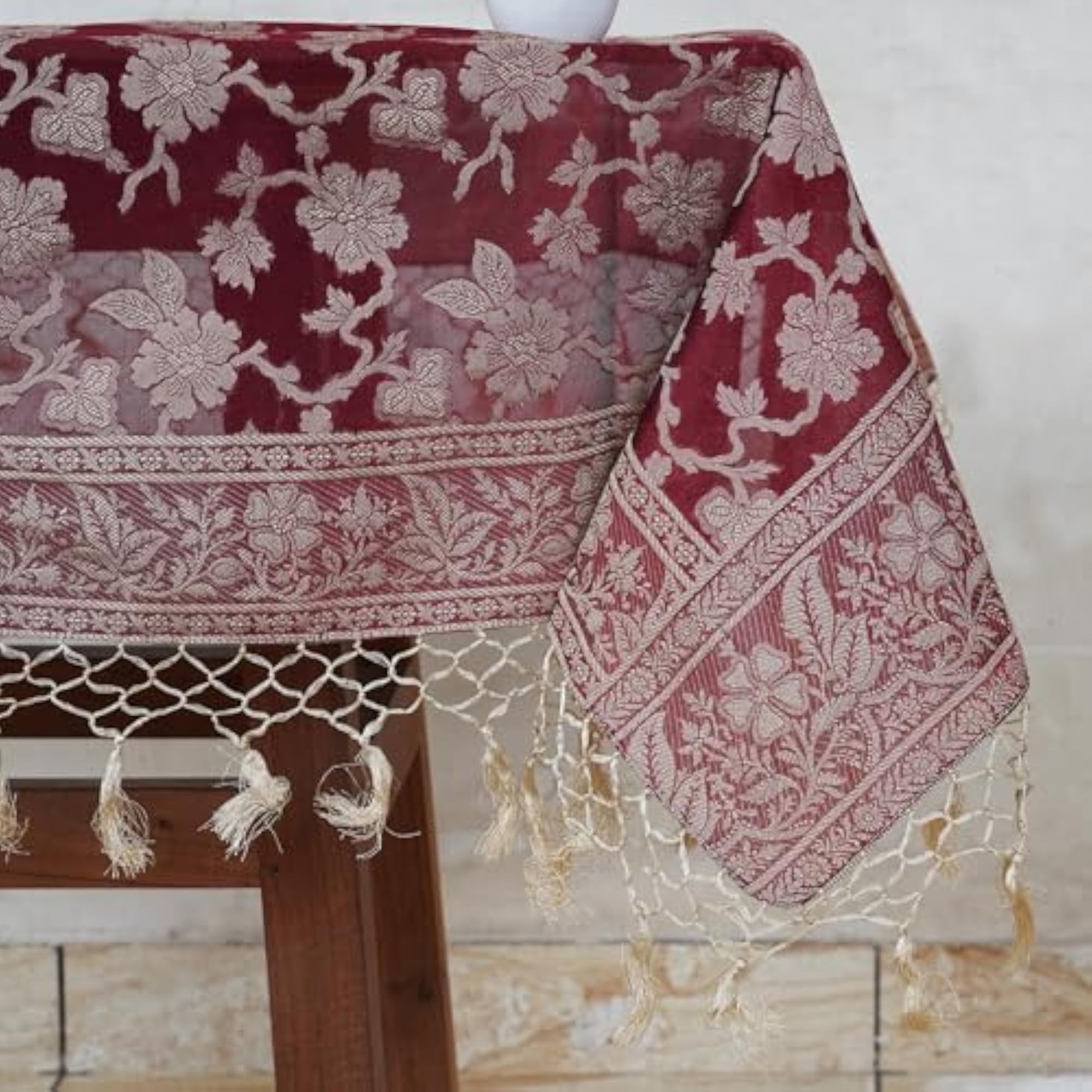 Kora Cutwork Jacquard Silk Table Cloth, 44 x 44 Inches