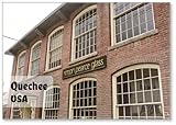 Quechee, Vermont – Kühlschrankmagnet, außen von Simon Pearce Glass Factory and Restaurant in The New England Town of Quechee on A Cool Fall Day