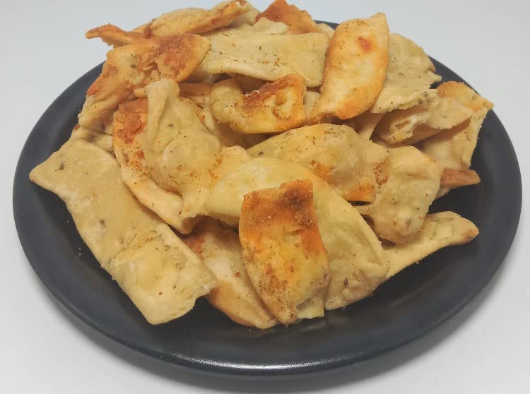 Image of Yuvraj Besan Papdi (masala) Gathiya Namkeen Spicy (300 gm X 2) pack