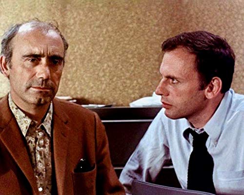 Neun im Fadenkreuz (Sans mobile apparent) /