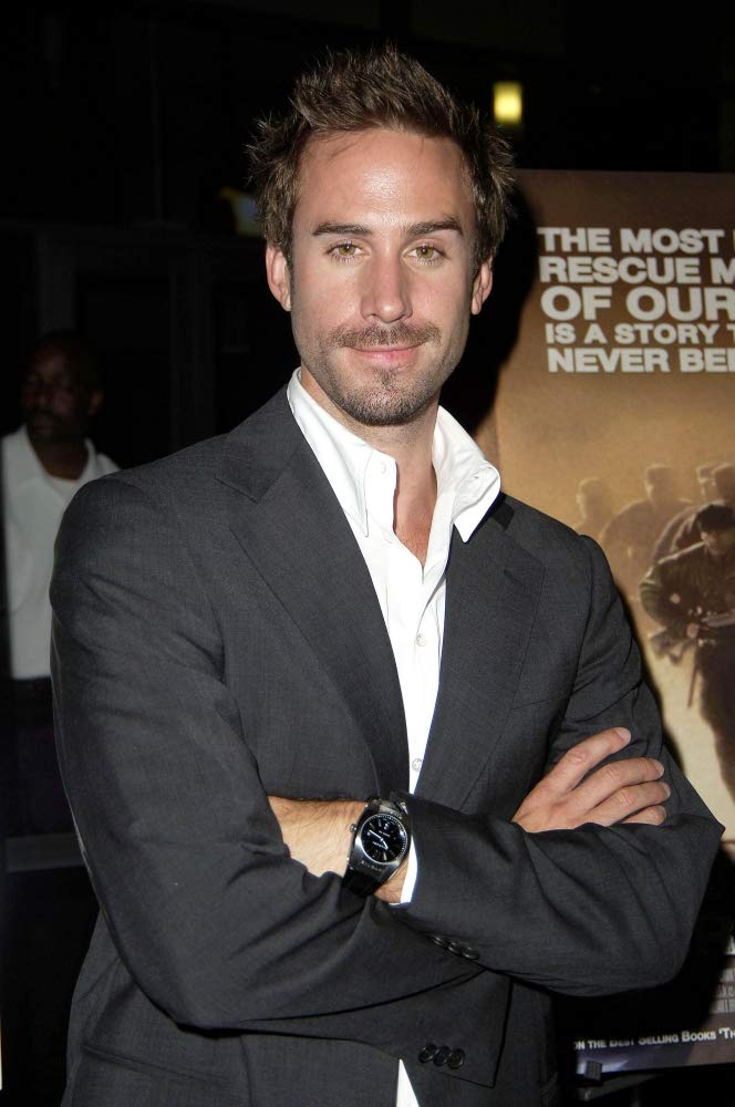 Posterazzi Poster Print Joseph Fiennes at Arrivals for The Raid Premiere The Arclight Cinema Los Angeles Ca August 04 2005. Photo by Michael GermanaEverett Collection Celebrity (8 x 10)