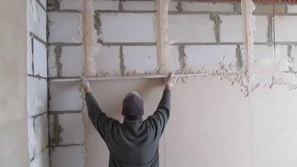 doitBau Schnellputzprofil – Putzschiene Innenputz – verzinktes Stahlprofil korrosionsbeständig, Unterputzschiene für planebene Wände – 6 mm Putzstärke x 2,6 m je Profil, 25 Stäbe = 65 m