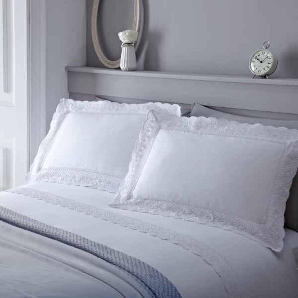 Serene - Renaissance - Easy Care Duvet Cover Set - King, White
