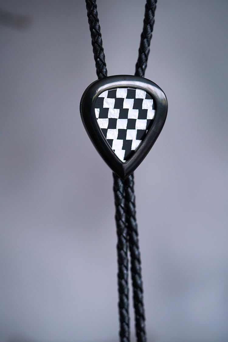 THAYLA Plettro Pendente per Chitarra Punk Rock Serie Titanium Steel Black per Gli Amanti del Basso Elettrico Ukulele