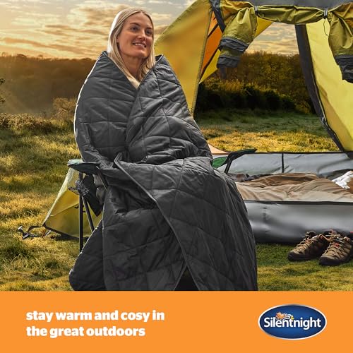 Silentnight Camping Collection Quilted Travel Blanket - Cosy Soft Fleece Keep You Warm Outdoor - Water & Wind Proof for Hiking Campfire Car or Garden - Lightweight Compact Machine Washable, 145x200cm - Image 3