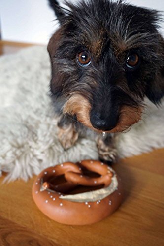 meinherzschlag Hundespielzeug Quietsch Breze zum Spielen und Quietschen