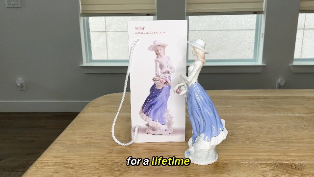 Amazon.com: ṀṬḾÈ Porcelain Figurine, Mom, Happy Everyday