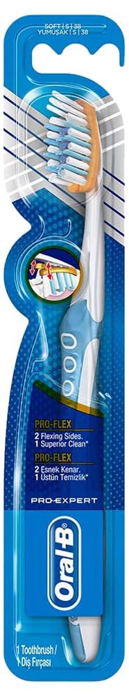 Oral-B Pro-Expert Clinic Line Pro-Flex Soft Manual Toothbrush