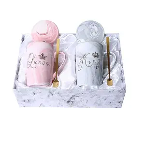 Mynalife Ceramic Coffee Mug with Lid & Spoon for Anniversary Wedding Engagement Valentine Gifts for Couple Teachers Women Men Husband Wife with Gift Box (King & Queen Round Mug)(380 ml,Set of 2)