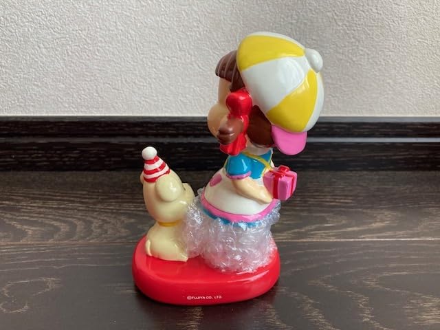 Amazon.co.jp: 不二家 ペコちゃん フィギュア プレゼント 陶器製