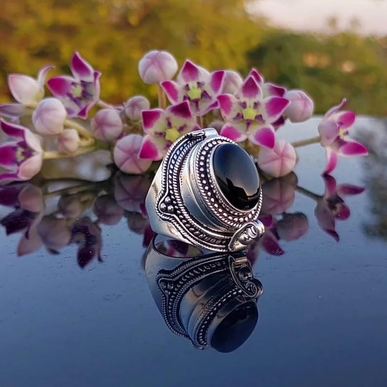 Black Onyx Ring, Poison Box Ring, Black Stone Ring, Birthstone Ring, Locket Ring, Poison Pill Box, Designer Box Ring, Healing Crystal Ring, Secret Message Ring, Natural Black Onyx Jewelry
