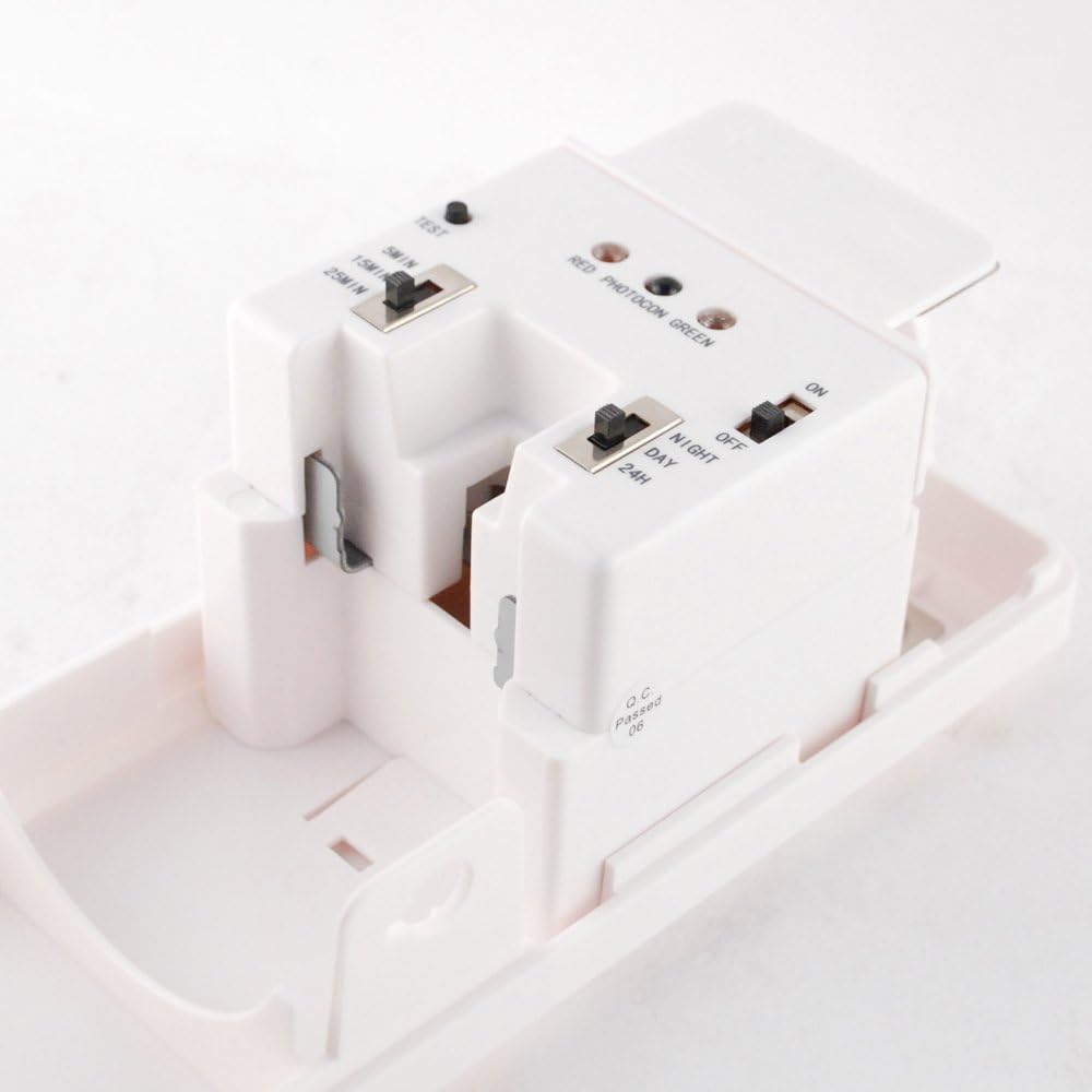 Automatic Perfume Dispenser Classic LED Lighting Air-freshener Aerosol Spray by Svavo