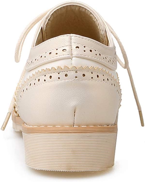 MIOKE Women's Two Tone Flat Saddle Oxfords Shoes Wingtip Perforated Low Heel Lace Up Vintage Oxford Brogues