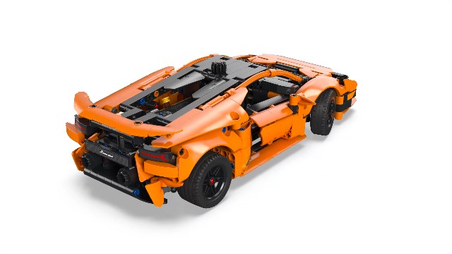 Amazon.com: LEGO Technic Lamborghini Huracán Tecnica Orange Toy