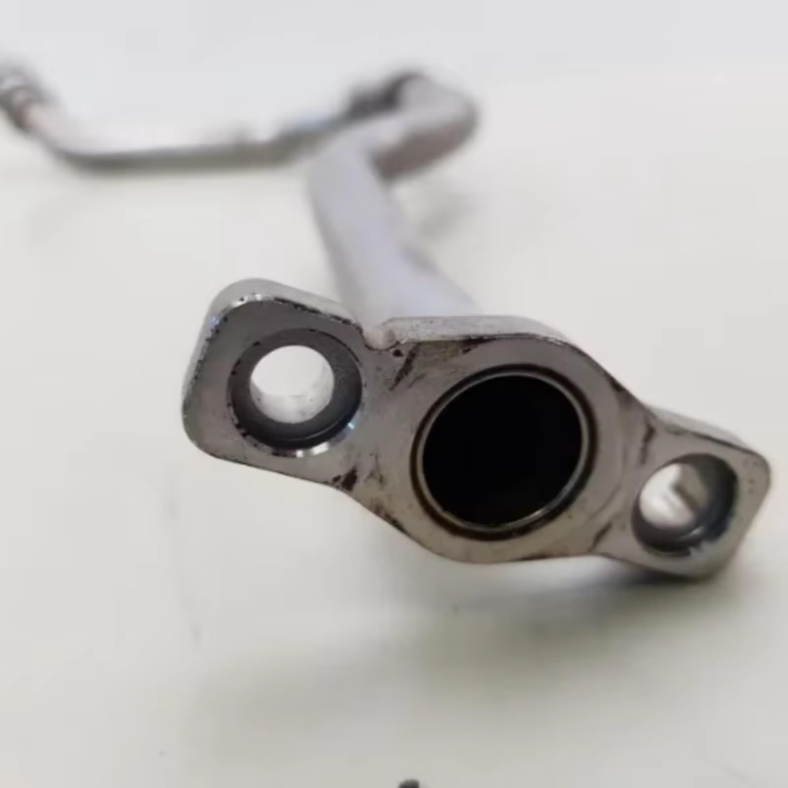 Durite Retour Huile Compatible Avec Peugeot 208 308 3008 5008 Tuyau De Retour D'huile De Turbocompresseur De Voiture Pièces De Tuyau De Retour D'huile De Turbine 9807048580