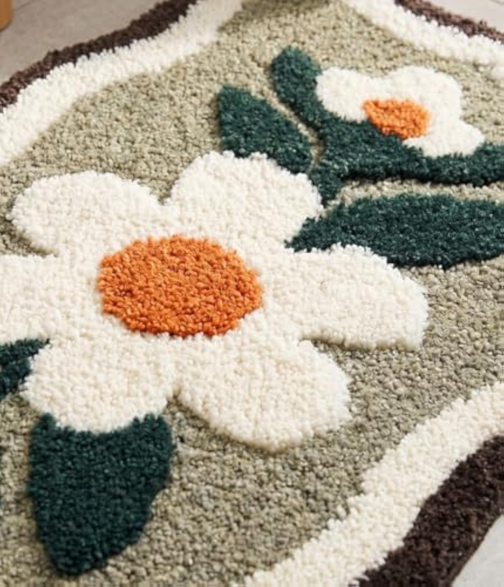 Bellis Microfiber Floral Bath Mat, Soft & Absorbent