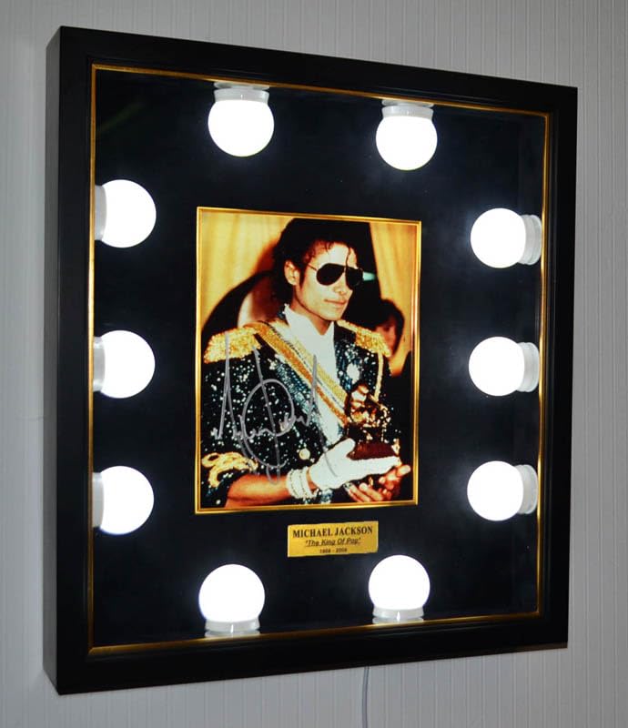 MICHAEL JACKSON AUTOGRAPH Signed RARE Photo, Lighted Frame, UACC