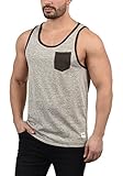 Das Tanktop, der ärmellose Bruder des T-Shirts, ist mittlerweile ein absolutes Basic und mit dem stylisch cleanen Tell kannst du dir direkt ein ziemliches Chef-Teil sichern.
