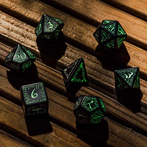 Q WORKSHOP Elven Dice Set Black & Glow in the dark 7 Polyhedral Dice, 16mm - Image 4