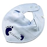 Stoff doppellagig, dazwischen eine eingearbeitete Membrane. So kommt keine Feutigkeit durch und Baby´s Kleidung bleibt trocken!